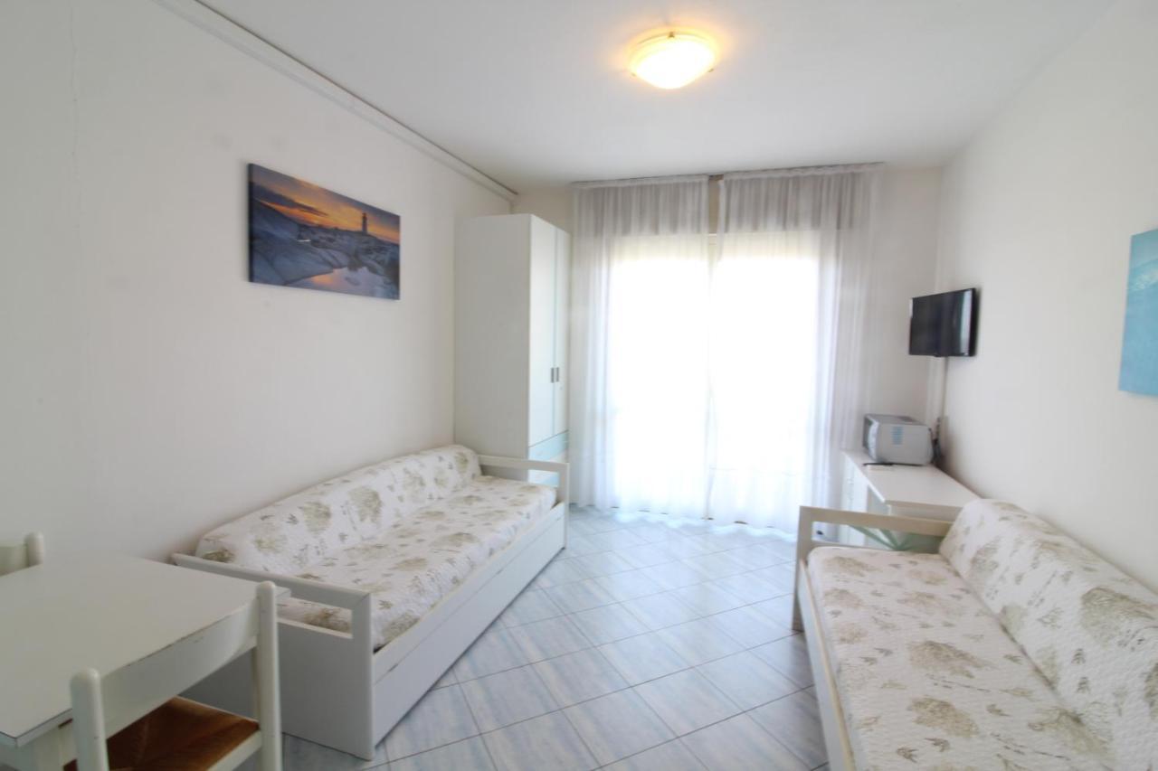 Appartamenti Puerto Do Sol Lignano Sabbiadoro Eksteriør billede