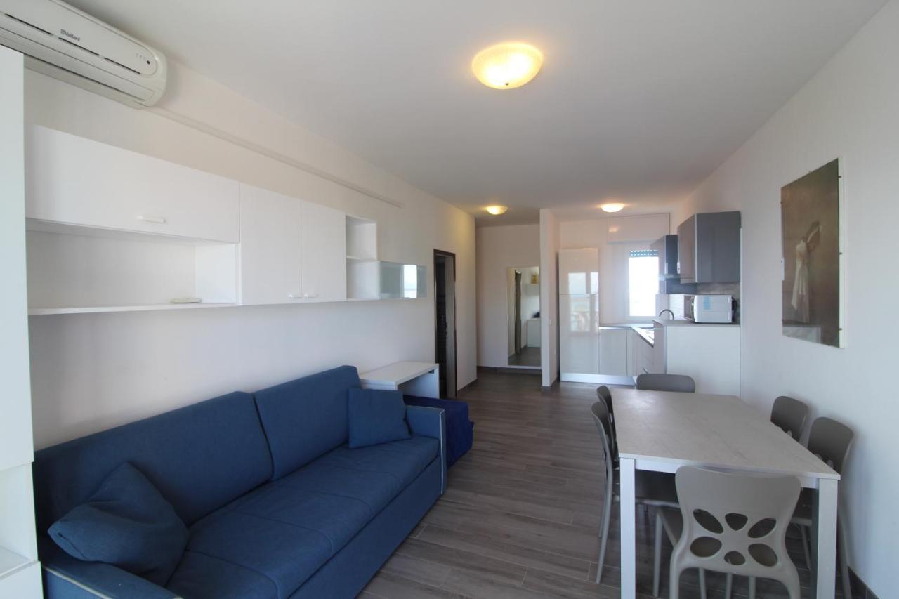 Appartamenti Puerto Do Sol Lignano Sabbiadoro Eksteriør billede