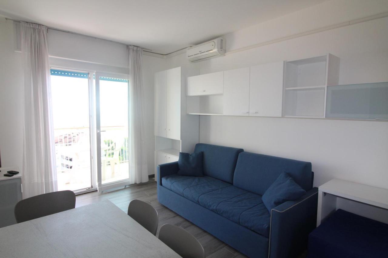 Appartamenti Puerto Do Sol Lignano Sabbiadoro Eksteriør billede