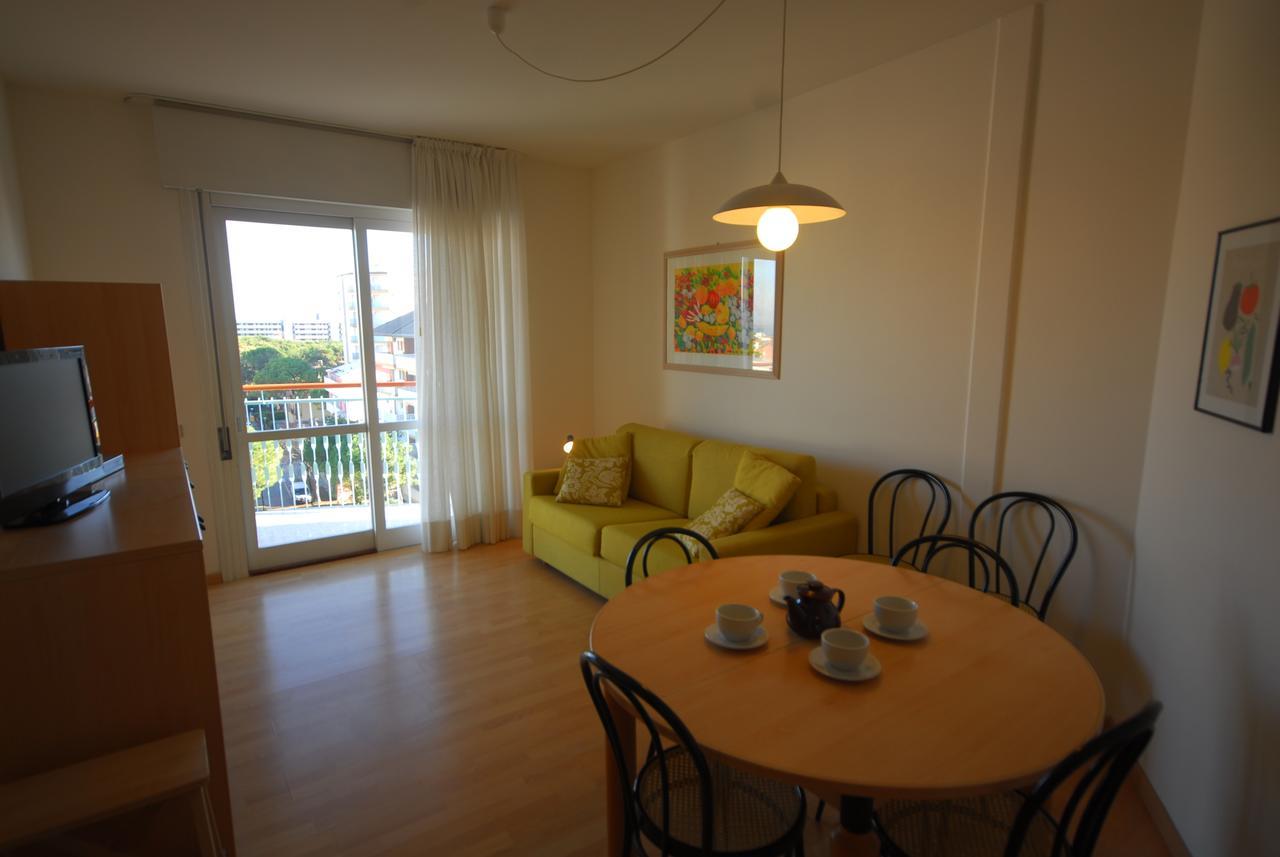 Appartamenti Puerto Do Sol Lignano Sabbiadoro Eksteriør billede